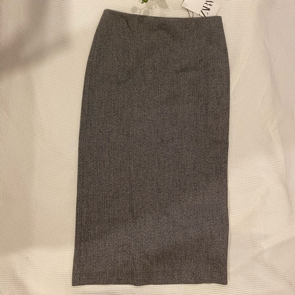 🎀 Beautiful Pencil skirt BRAND NEW, NEVER WORN with tags - Picture 2 of 4